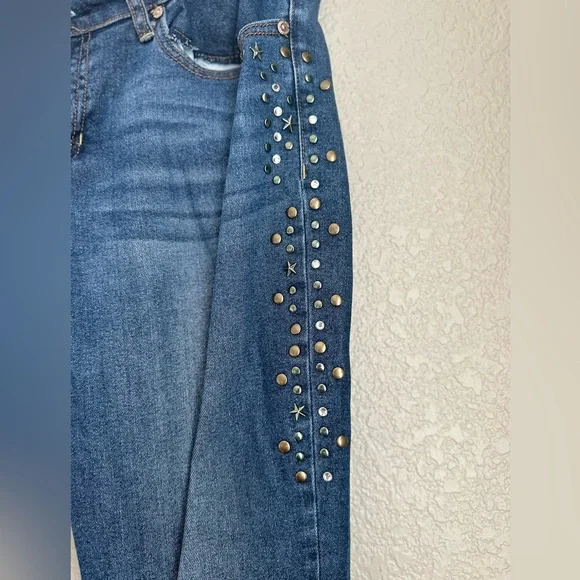 Seven7| Girlfriend Jeweled Star Stud Jeans| Size 10 - Picture 3 of 9